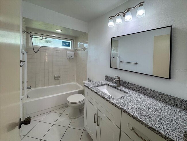 Building Photo - 1355 Kirkwood Ln