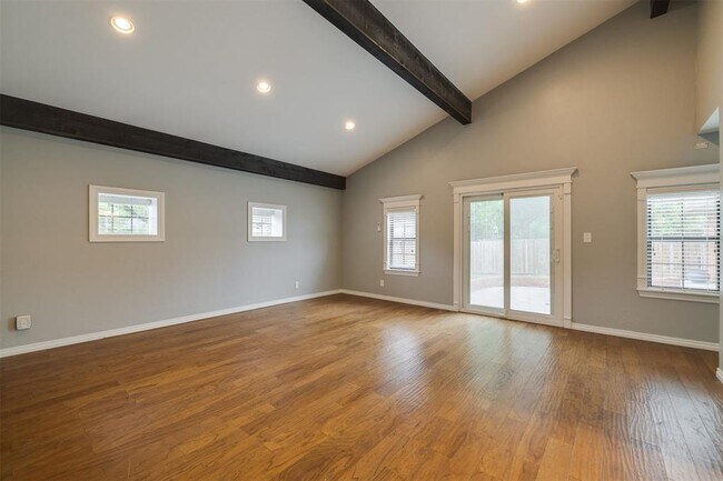 Building Photo - 2725 NW 68th St