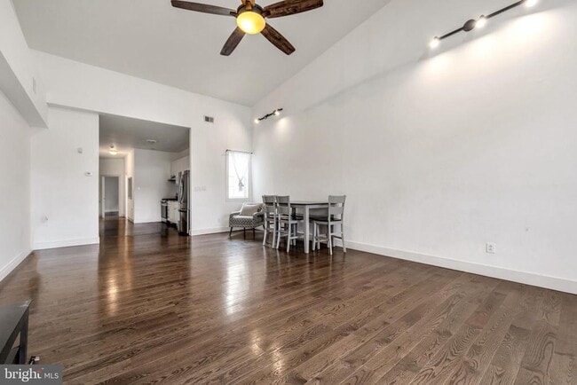 Building Photo - 1635 N 33rd St