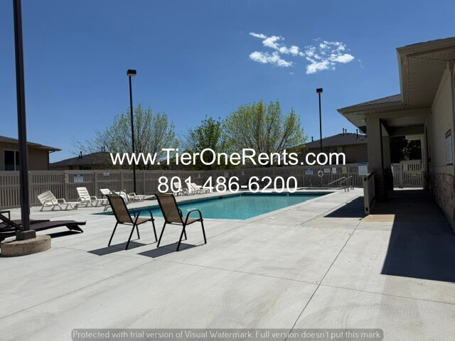 Building Photo - NO DEPOSIT option for qualified renters