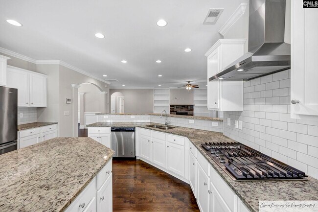 Building Photo - 320 Berlandier Ln