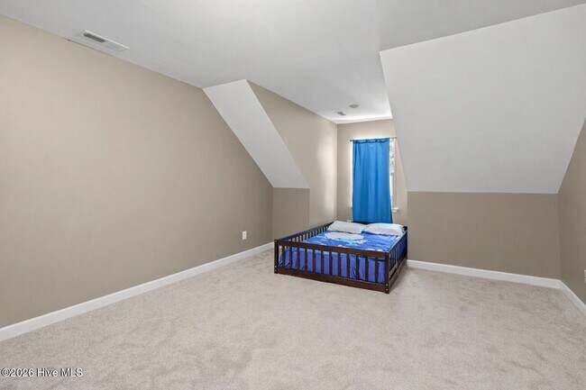 Building Photo - 709 W Warner Ct