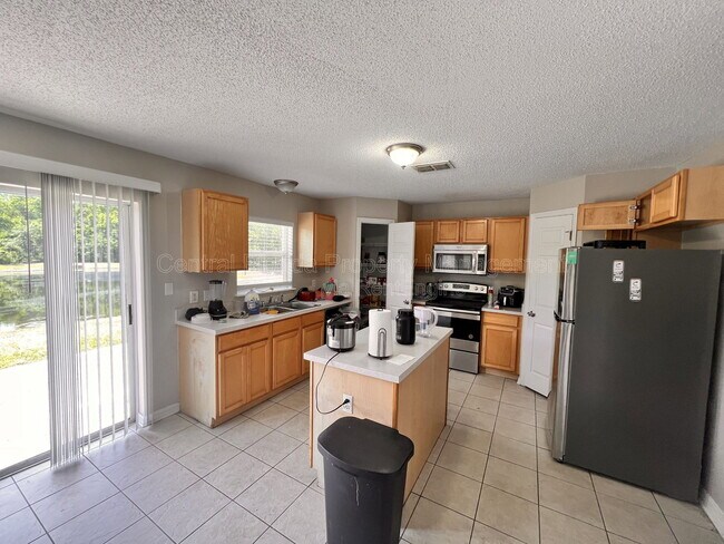 Building Photo - 14126 Econ Woods Ln