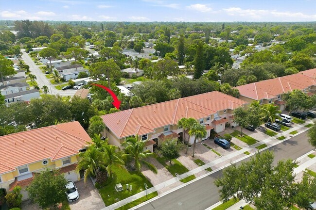 Building Photo - 402 Seminole Palms Dr