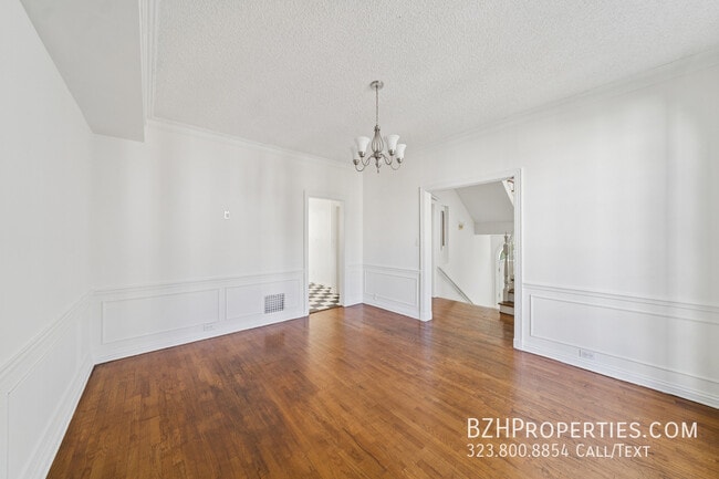 Building Photo - 1284 S Beverly Glen Blvd