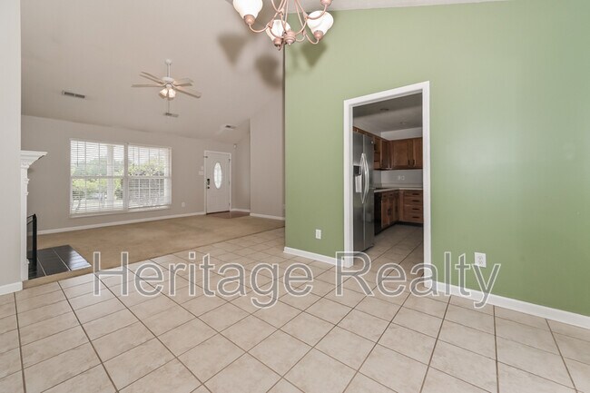 Building Photo - 5425 Crooked Pine Ln