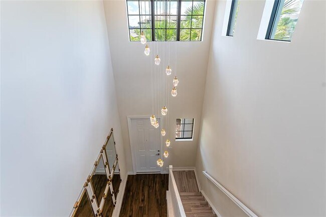 Building Photo - 4470 Gramercy Dr