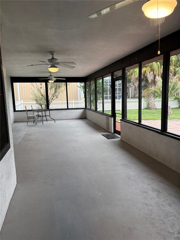 Building Photo - 1671 Anorada Blvd