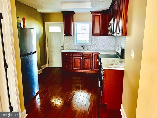 Building Photo - 2841 N Judson St