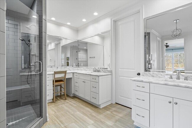 Building Photo - 9074 Baynard Lp N