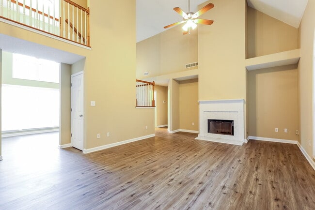 Building Photo - 198 Sawgrass Way