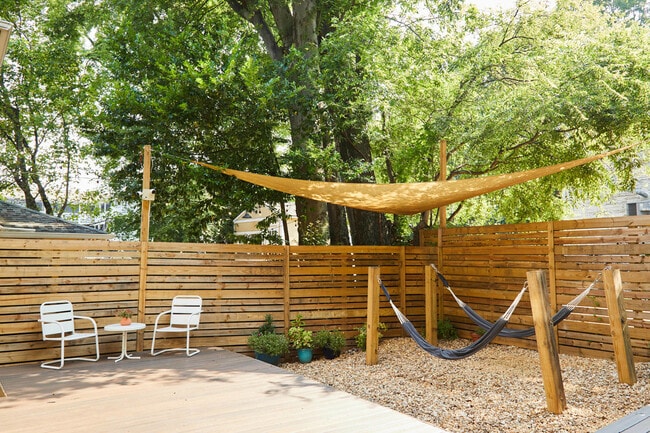 Building Photo - 1623 11th Pl S