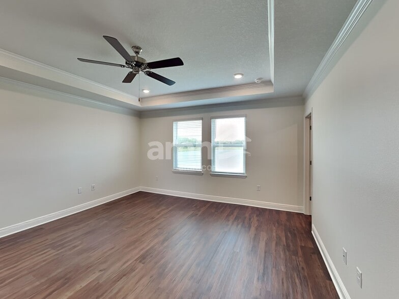 Building Photo - 14531 Cedar Ml Dr