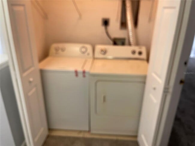 Building Photo - 2061 Retreat View Cir