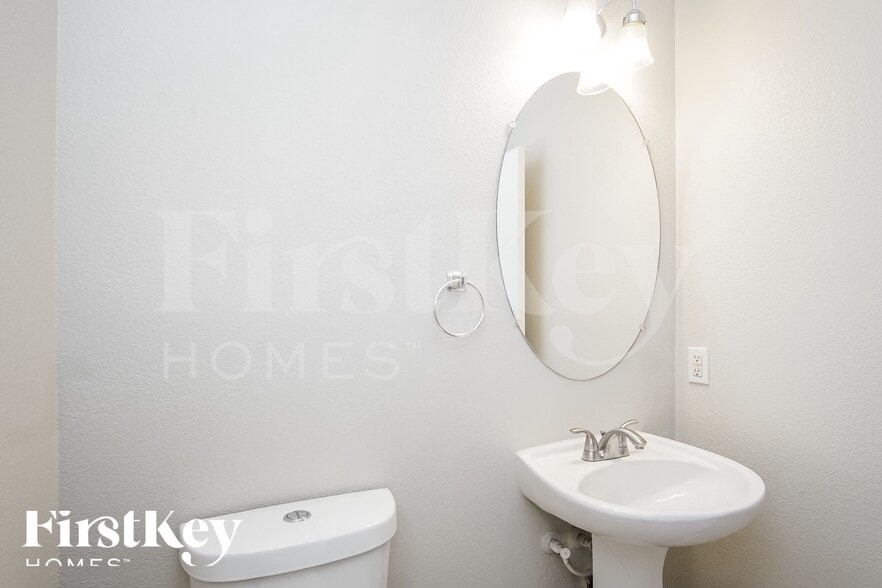 Building Photo - 6235 Lone Cypress Ct