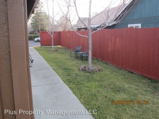 Building Photo - 418 NE Quimby Ave