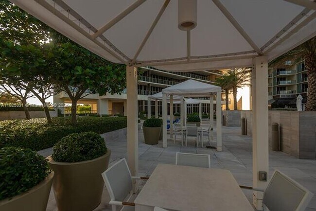 Building Photo - 9701 Collins Ave