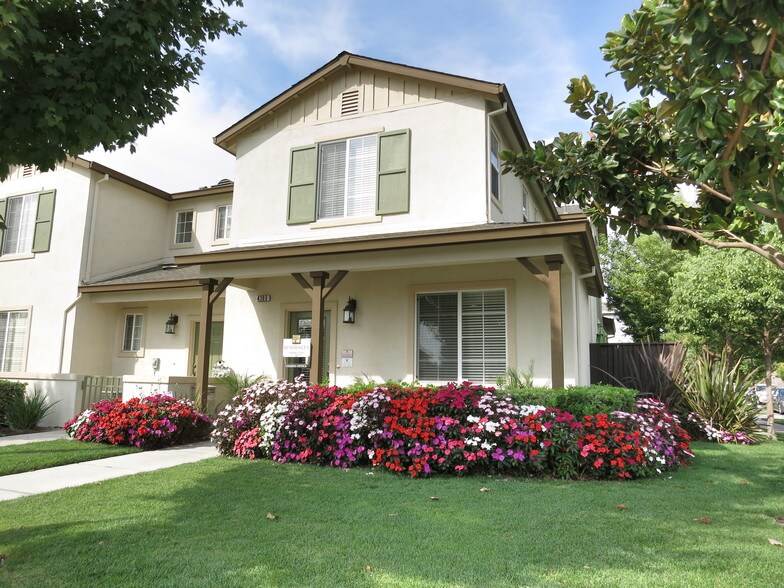 Leasing Office - Tapestry at Silverwood