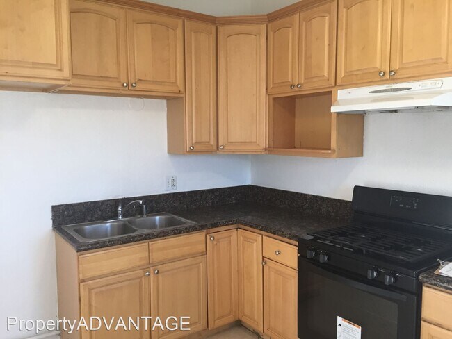 Building Photo - 2 br, 2 bath House - 504 Holly Street