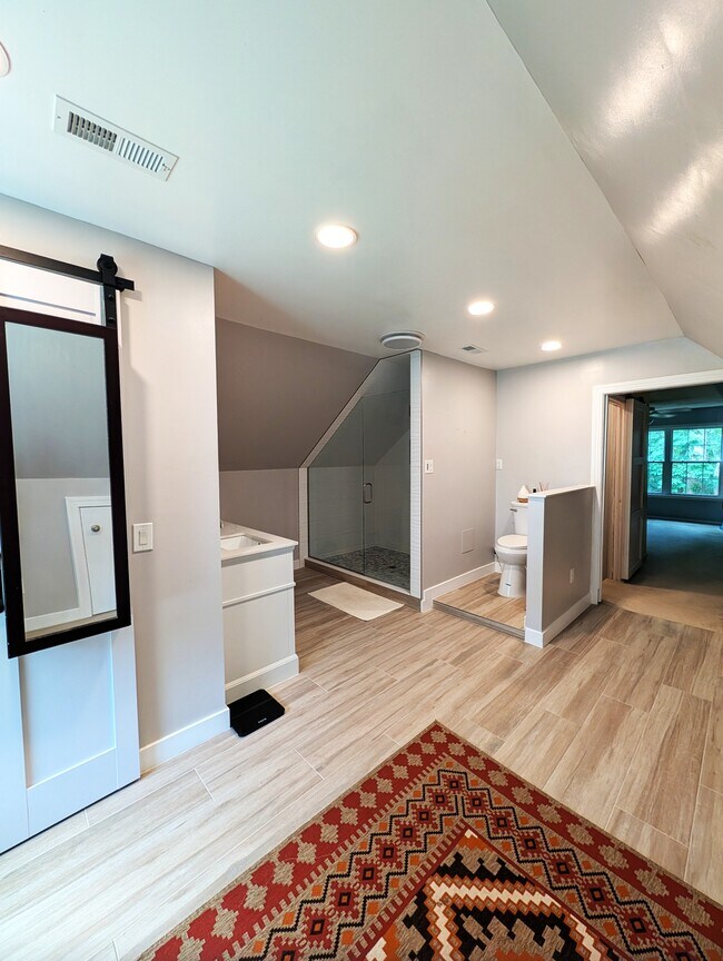 Building Photo - 5212 Hickory Fork Rd