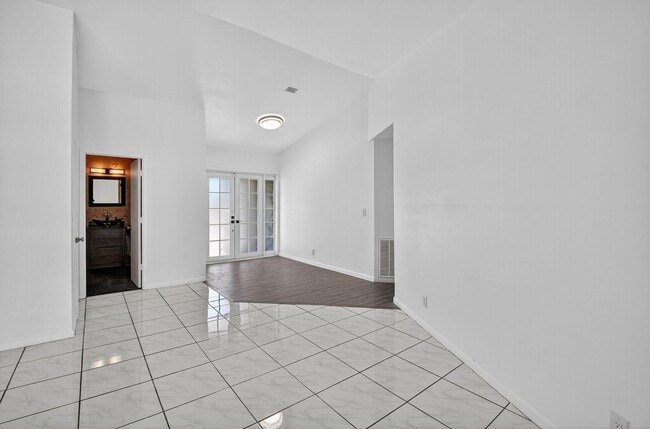 Building Photo - 1599 NW 14th Ave