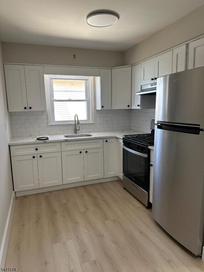 Building Photo - 78 Burnet Ave