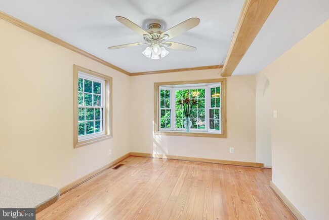 Building Photo - 10401 Courthouse Dr