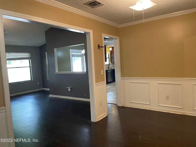 Building Photo - 1646 Rusty Rail Rd