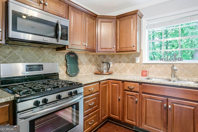 Building Photo - 3211 Flamingo Dr