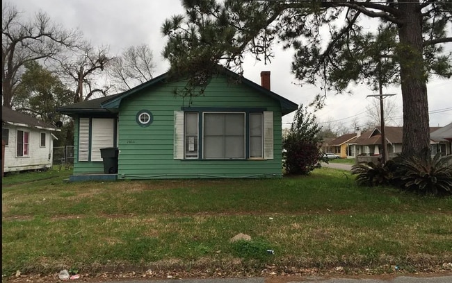 Primary Photo - 2800 Orange Ave