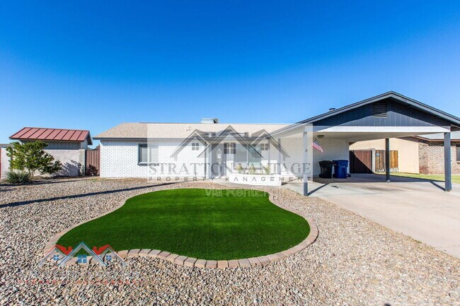 Building Photo - 2526 E Juanita Ave