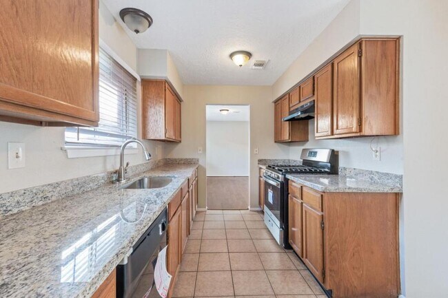 Building Photo - 2503 Brookford Dr