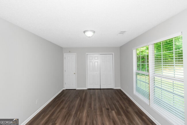 Building Photo - 1409 Randolph Ct
