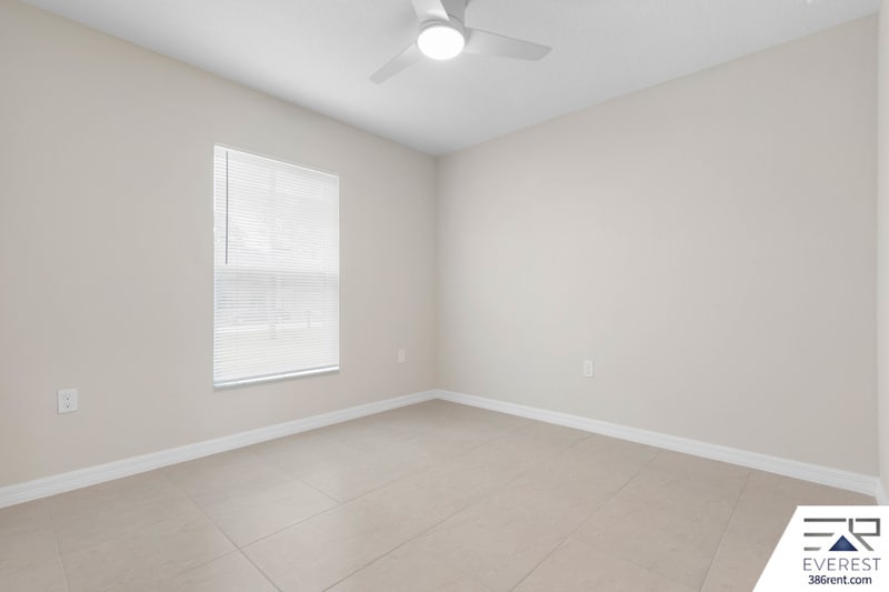 Building Photo - 12 Llovera Pl