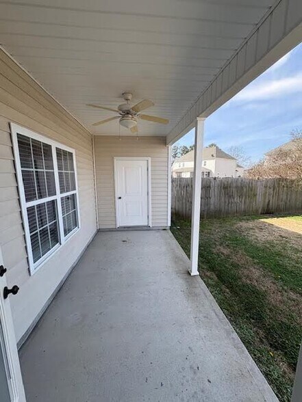 Building Photo - 1904 Leighton Dr