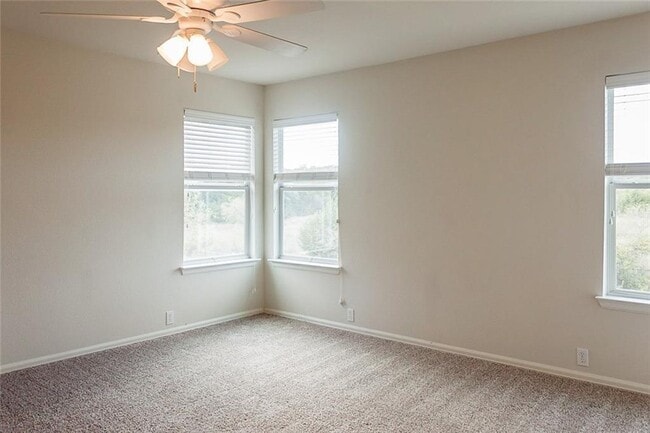 Building Photo - 965 Sweet Gum Dr