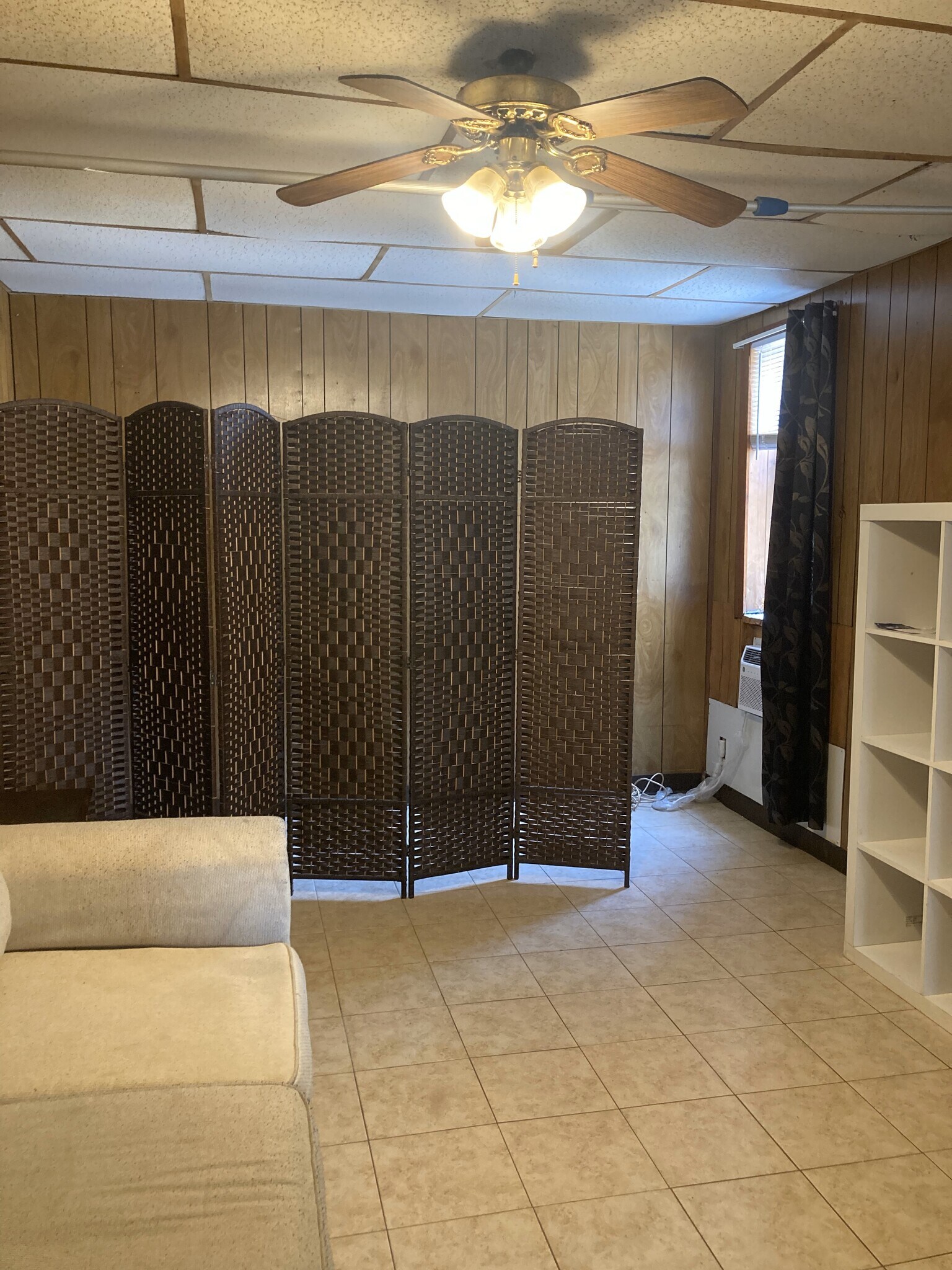 Building Photo - 2102 9th St W