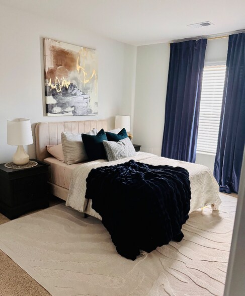 Building Photo - 856 Feldspar Mnr