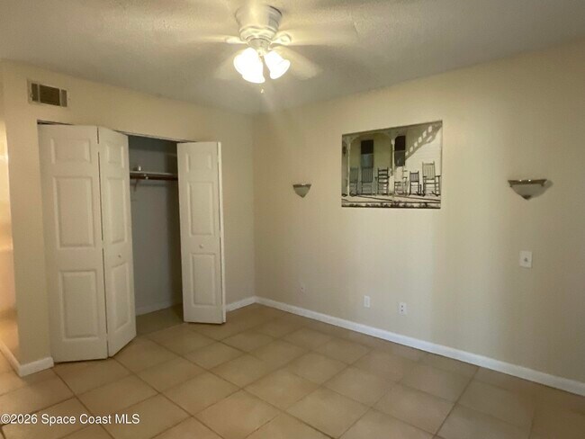 Building Photo - 435 Catamaran Dr