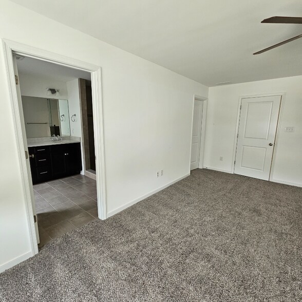 Building Photo - 4505 Hayloft Ct