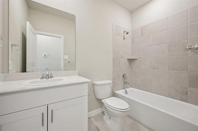 Building Photo - 524 Clover Crk Dr