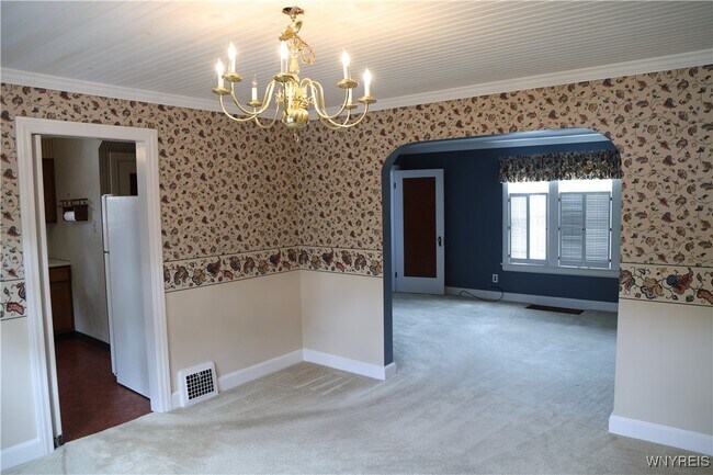 Building Photo - 31 University Ct