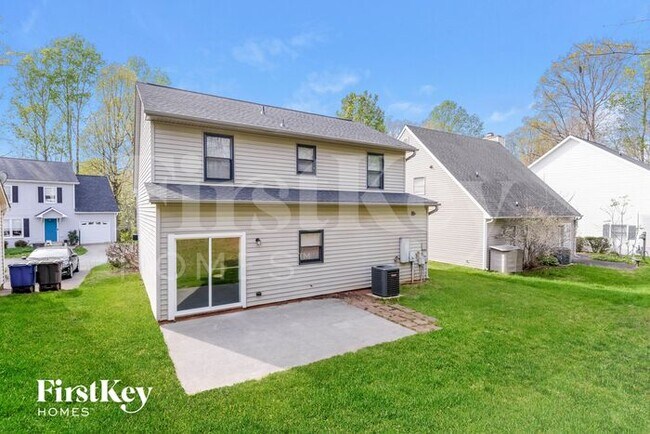 Building Photo - 208 Guinevere Ct