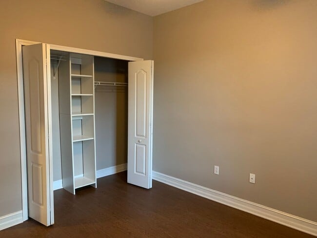 Building Photo - Charming 3/2 home w/ formal office/4th bedroom and fenced yard in Harmony