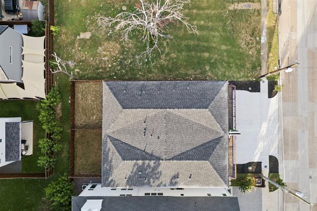 Building Photo - 907 Bayonne St