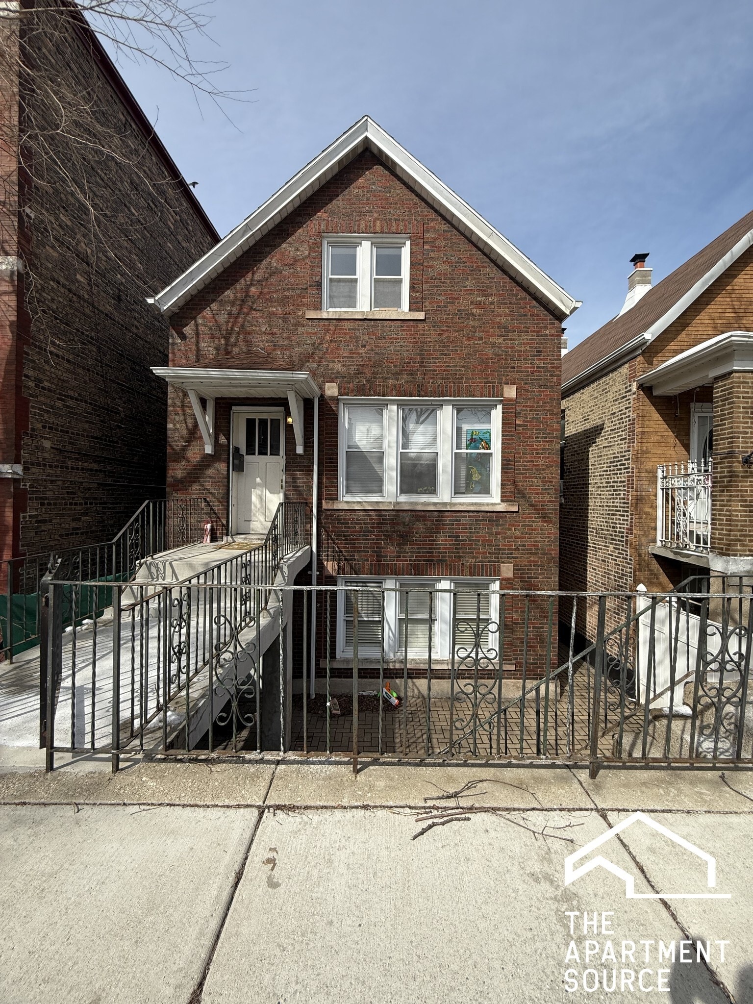 Building Photo - 2014 W 22nd Pl