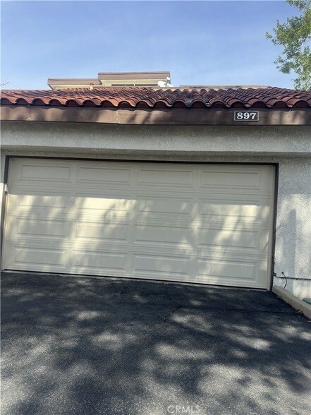 Building Photo - 897 Wabash Ct