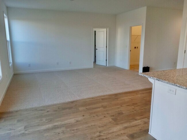 Building Photo - Blacksburg, 3 BR / 2 BA, Available for rent in the Westhill section of Prices Fork Road