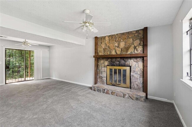 Building Photo - 7055 Hania Dr