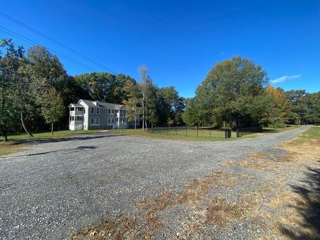 Building Photo - 3108 Mine Rd